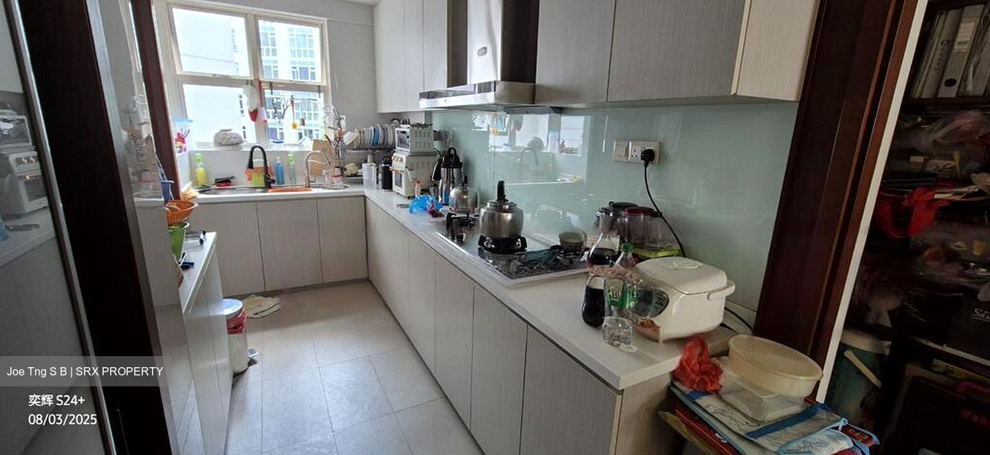 Hillington Green (D23), Condominium #447910311